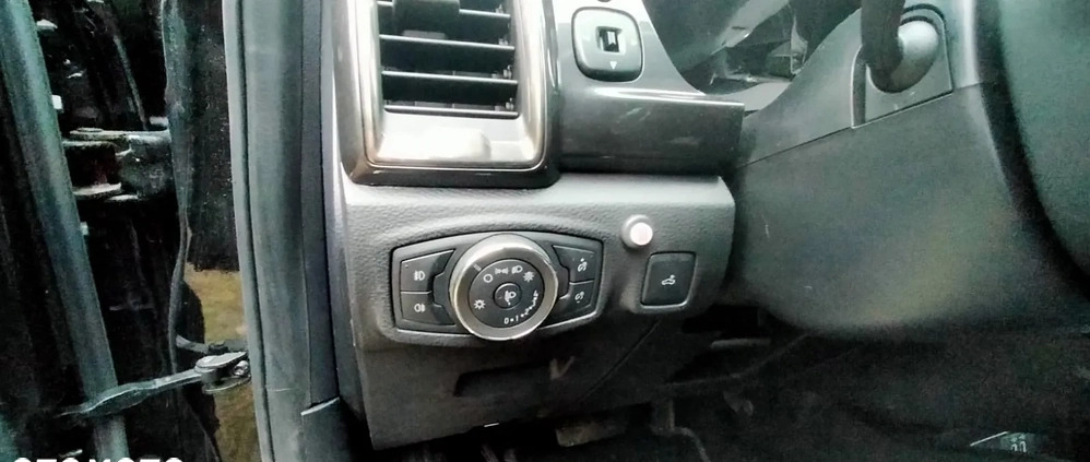 Ford Ranger cena 157000 przebieg: 45400, rok produkcji 2020 z Warszawa małe 529